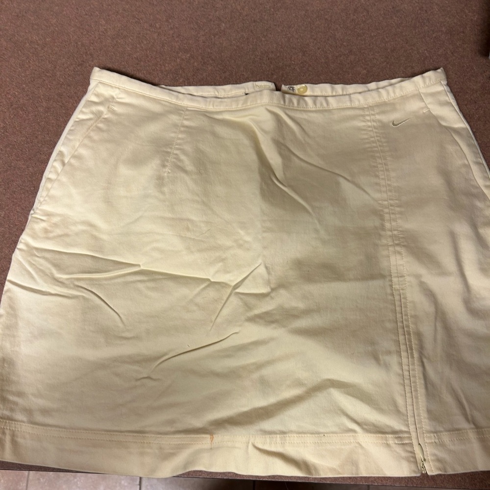 Yellow Nike golf shorts